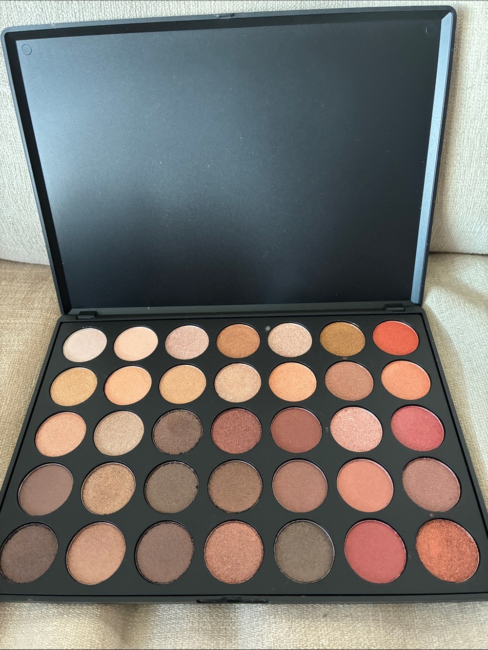 Neutral & Warm Eyeshadow Palette - 35 Shades
